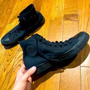 Size 9 converse high top